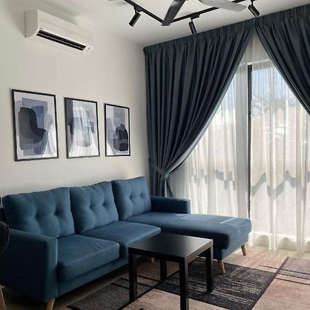 Stayje Putrajaya, 5 Minutes To Ioi City Mall, Wifi , Netflix, Free Parking Eksteriør bilde