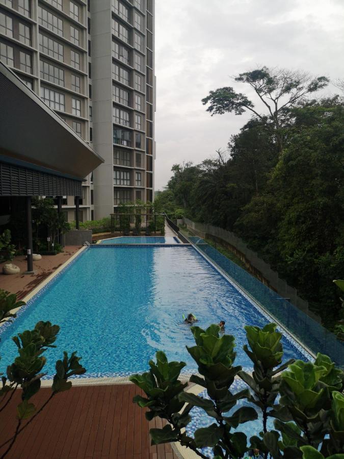 Stayje Putrajaya, 5 Minutes To Ioi City Mall, Wifi , Netflix, Free Parking Eksteriør bilde