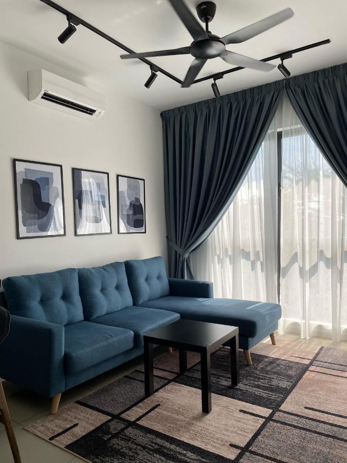 Stayje Putrajaya, 5 Minutes To Ioi City Mall, Wifi , Netflix, Free Parking Eksteriør bilde